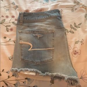 American Eagle Hi-rise shortie size 12!